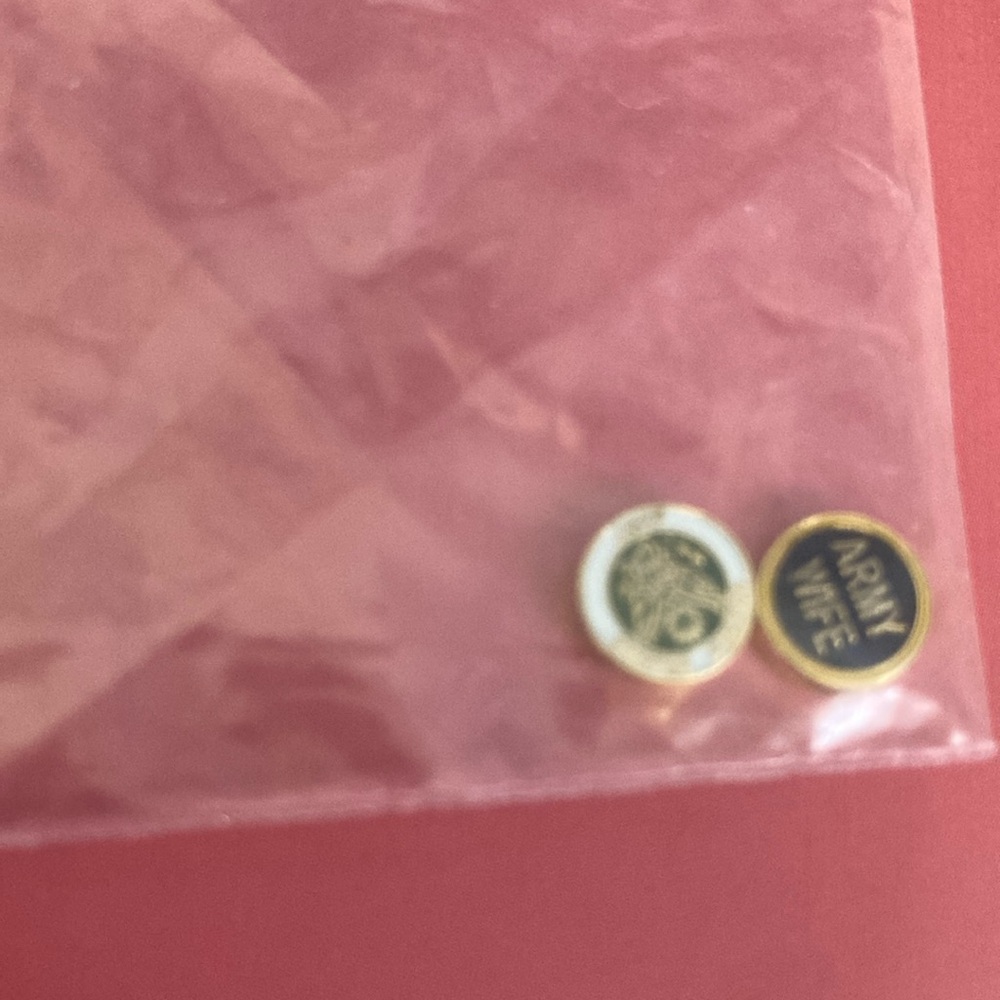 NWOT Army Wife United States Army Crest Origami Owl charms